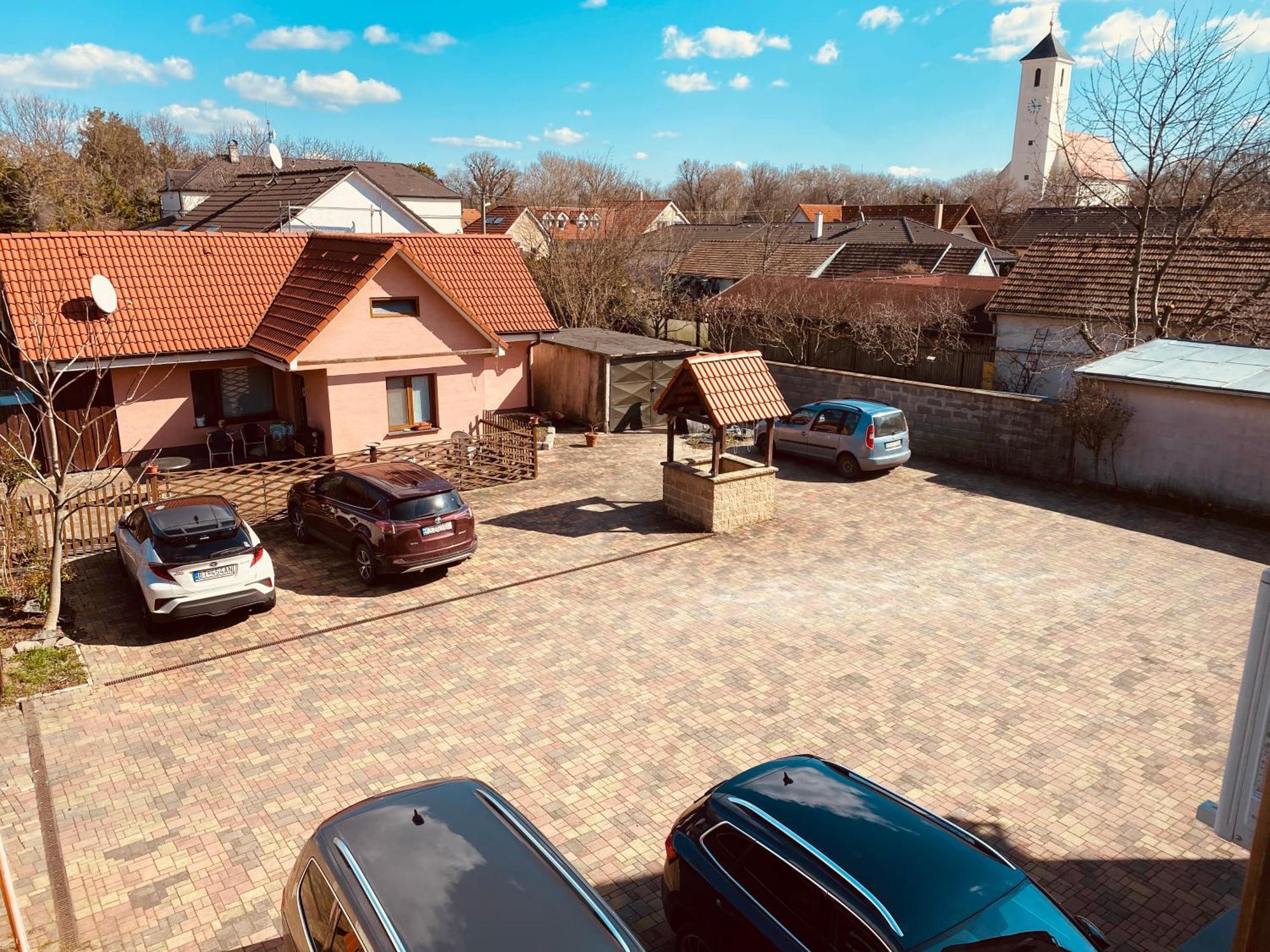 Rusovsky Penzion Pressburg Exterior foto